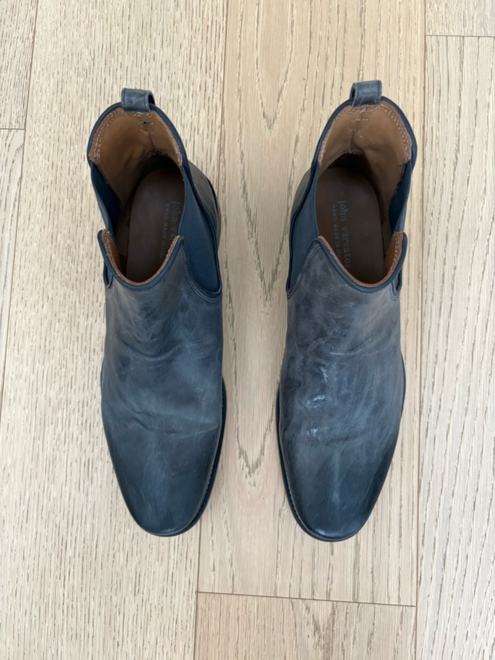 John Varvatos Men's Chukka Boots in Dark Blue Leather